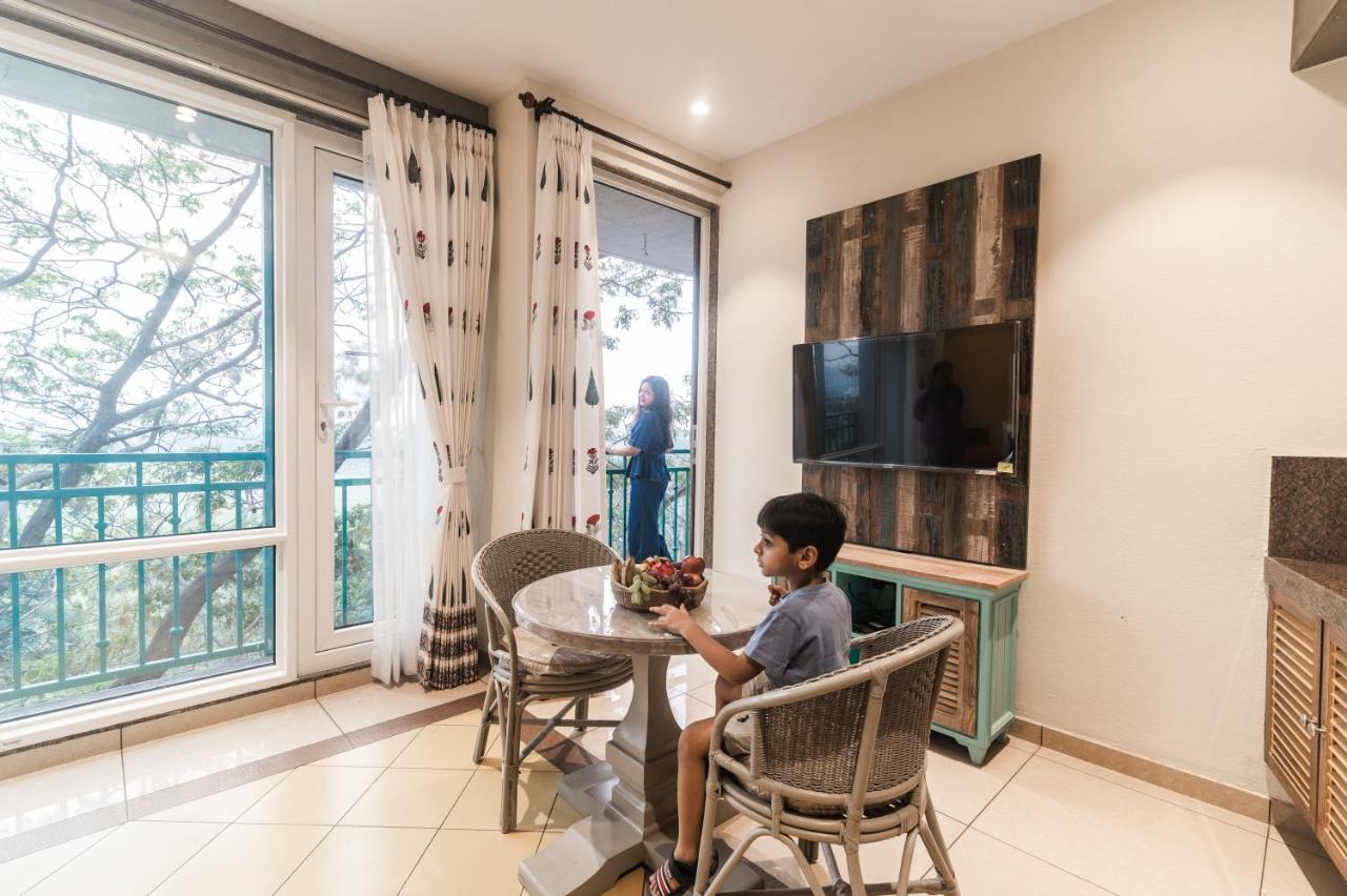 Bougainvilla Apartment Сурат Экстерьер фото
